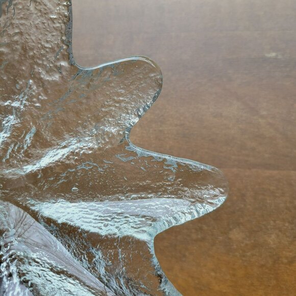 Vintage Blenko Leaf Shaped Clear Glass Centerpiece Bowl, Minor UV Reactive - Picture 6 of 8